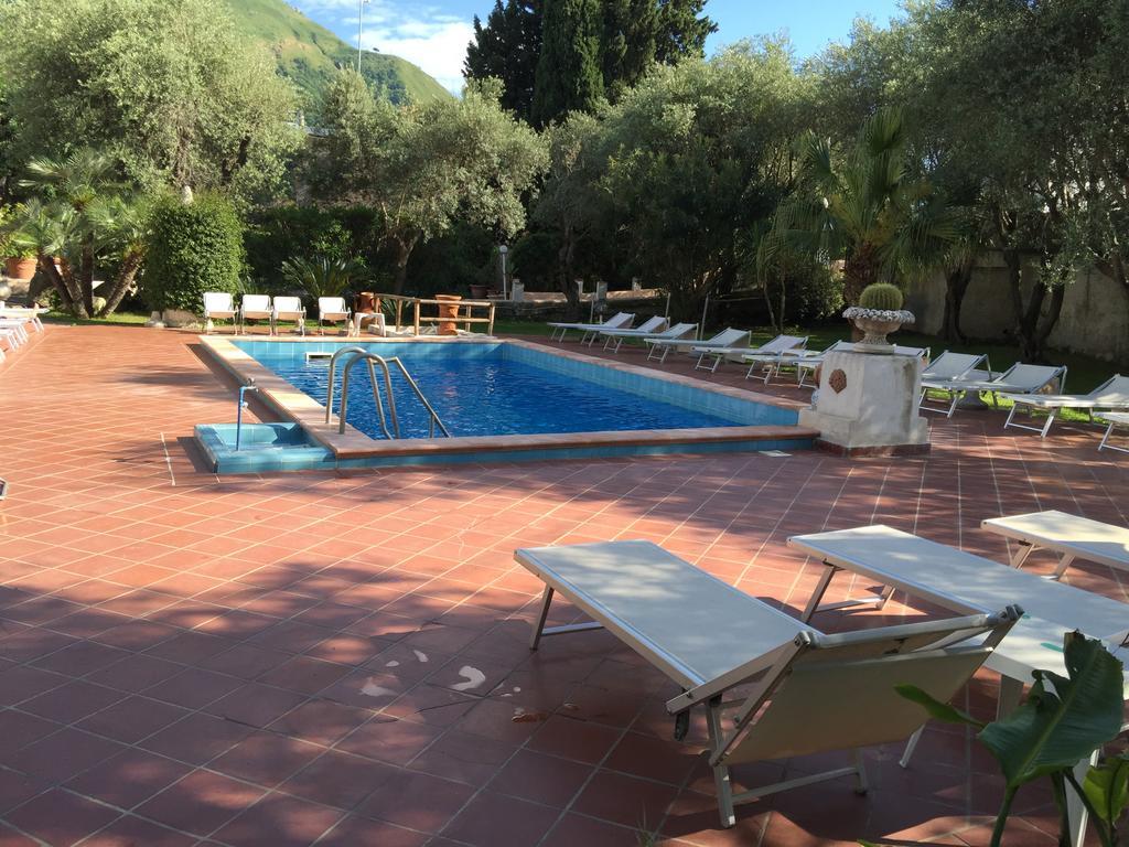 Hotel Villa Al Parco Forio  Exterior photo
